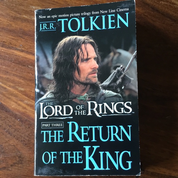 JRR Tolkien Lord of the Rings Trilogy Books Set of 3 + Weapons and Warfare - Picture 13 of 16